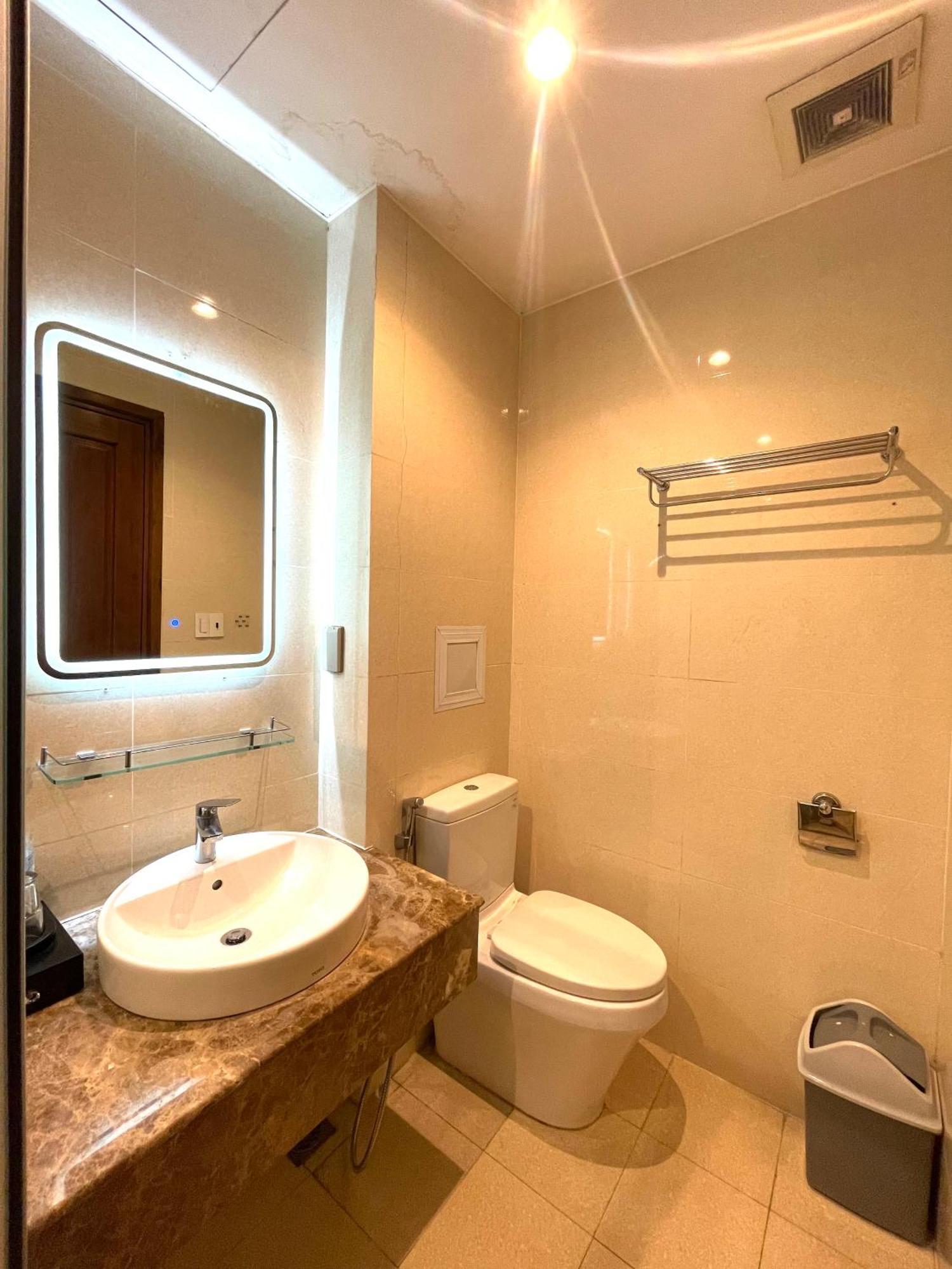 Ho Sky Center Cach San Bay 5p Căn hộ TP. Hồ Chí Minh